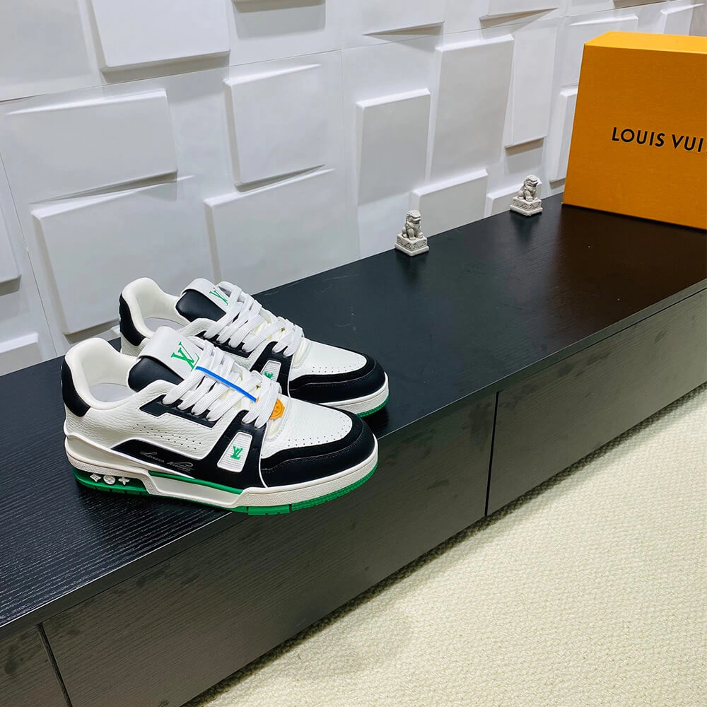 LV Trainer Sneaker Lightweight 3254