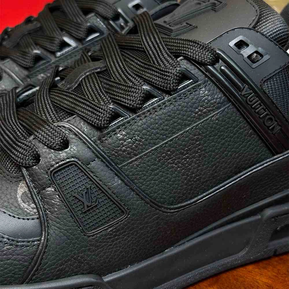 Trendy LV Trainer Sneaker 3195