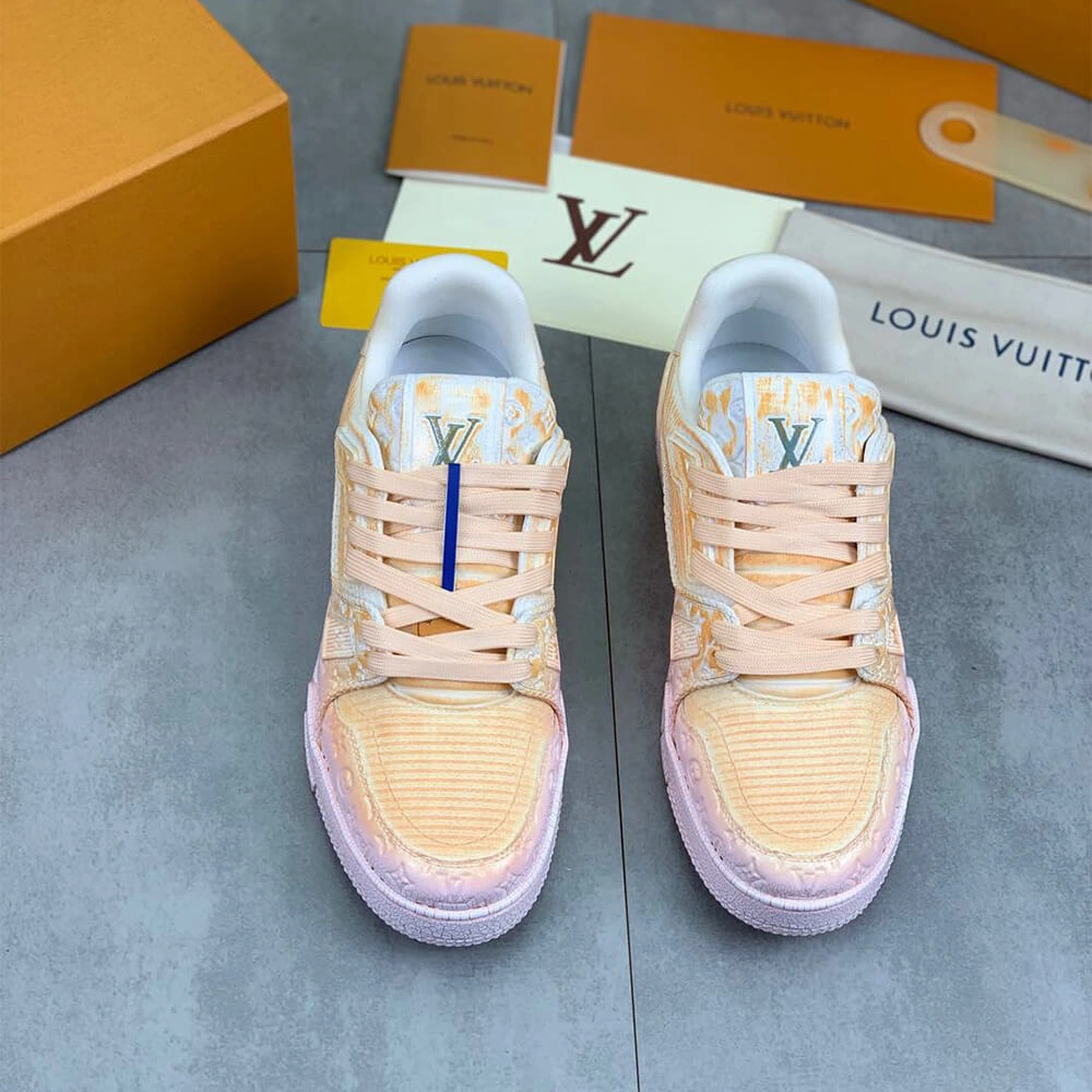 Seasonal LV Trainer Sneaker 3173