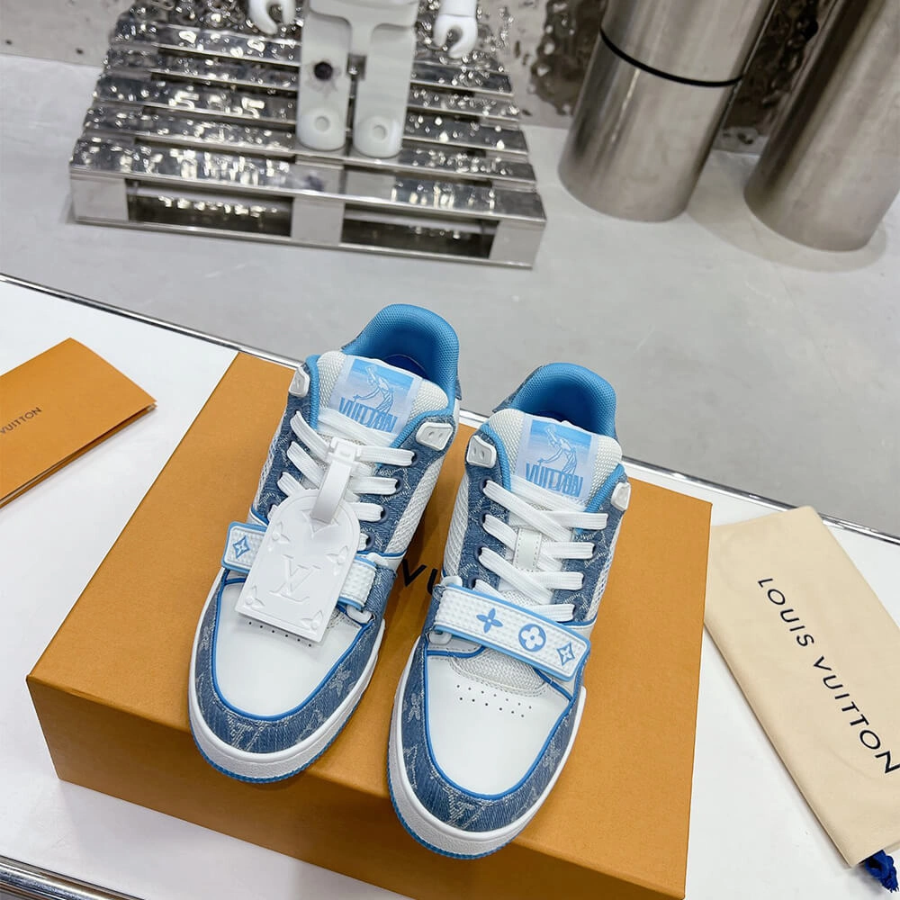LV Trainer Sneaker Functional 3174