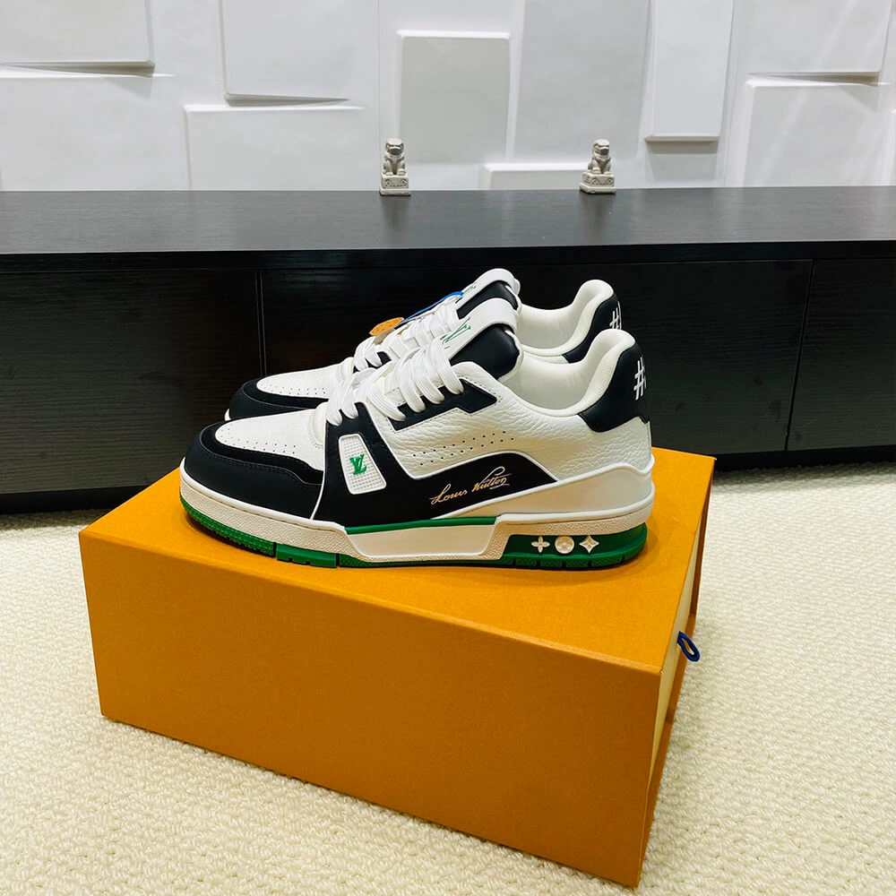 LV Trainer Sneaker Lightweight 3254