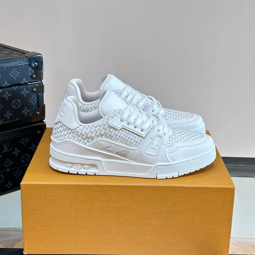 NewStyle LV Trainer Sneaker 3210
