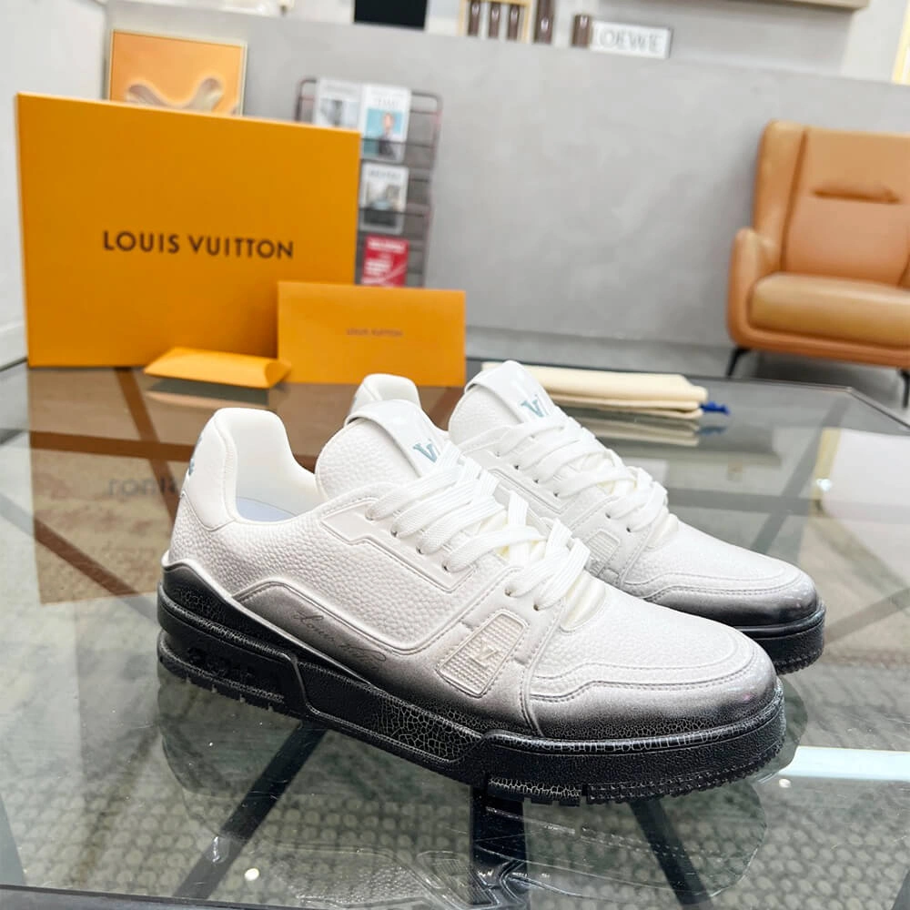 LV Trainer Sneaker Timeless 3192