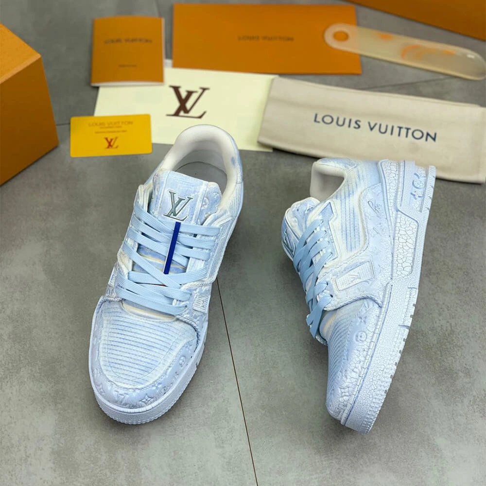 LV Trainer Sneaker Bright 3247