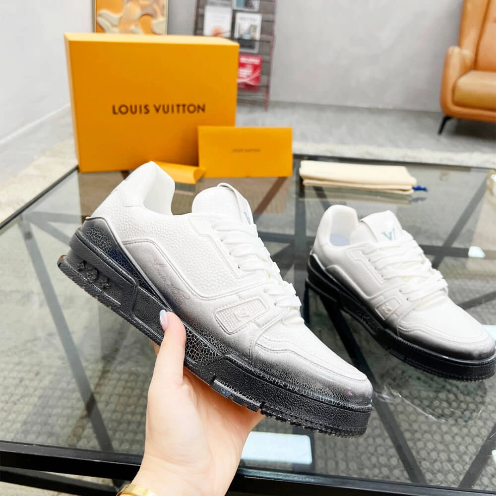 LV Trainer Sneaker Timeless 3192
