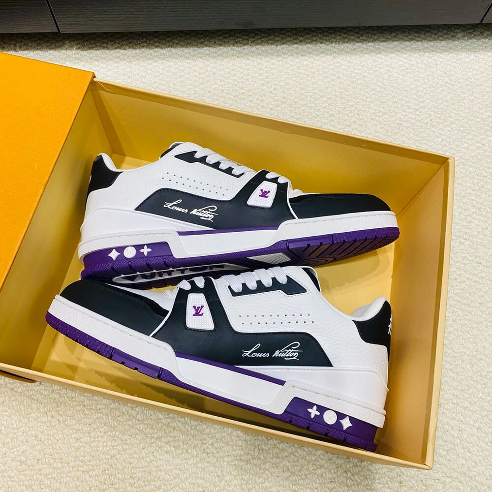 LV Trainer Sneaker Comfortable 3239