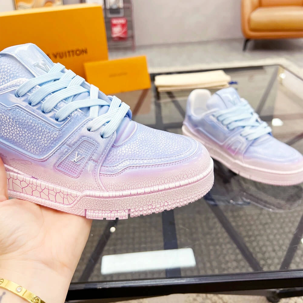 Sleek LV Trainer Sneaker 3225