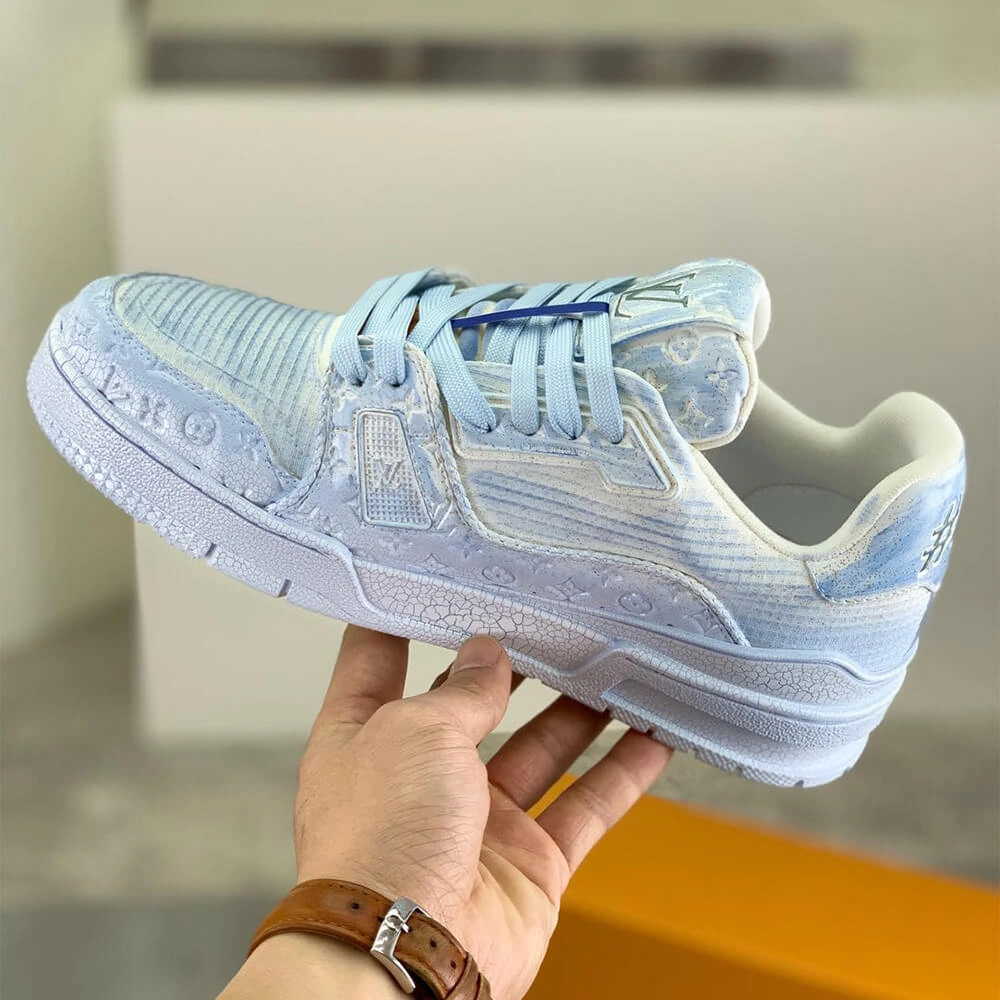 LV Trainer Sneaker Bright 3247