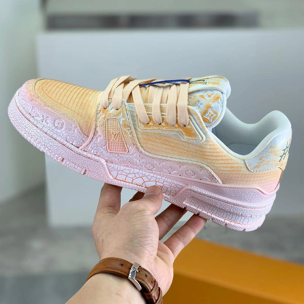 Seasonal LV Trainer Sneaker 3173