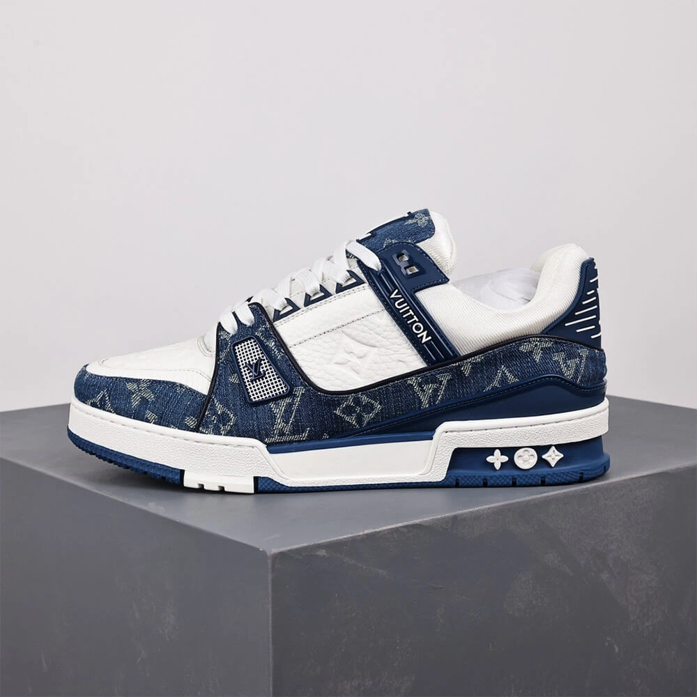 Seasonal LV Trainer Sneaker 3244