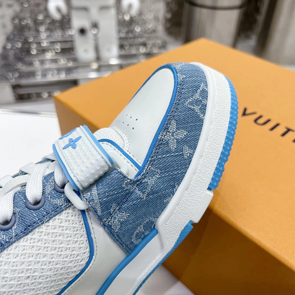 LV Trainer Sneaker Functional 3174