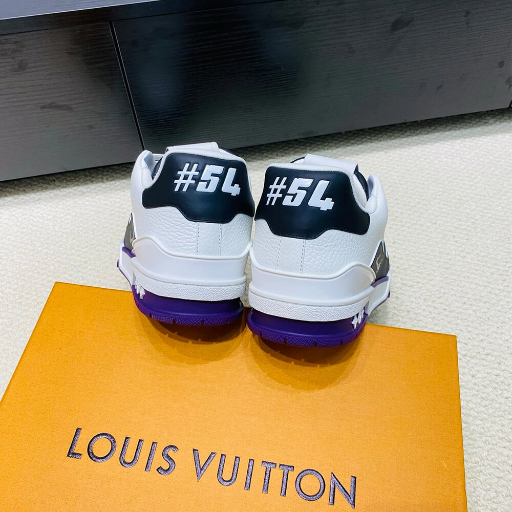 LV Trainer Sneaker Comfortable 3239