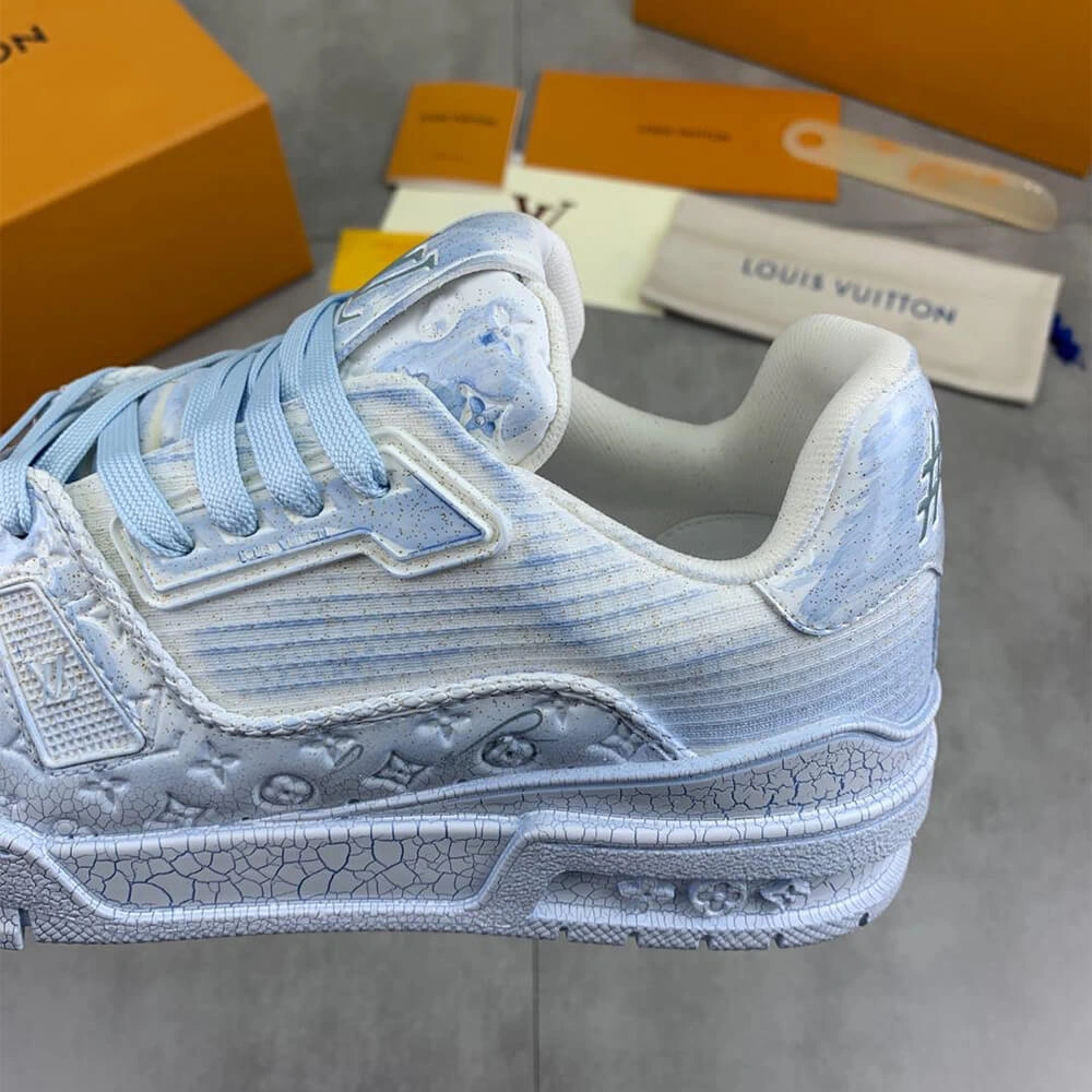 LV Trainer Sneaker Bright 3247