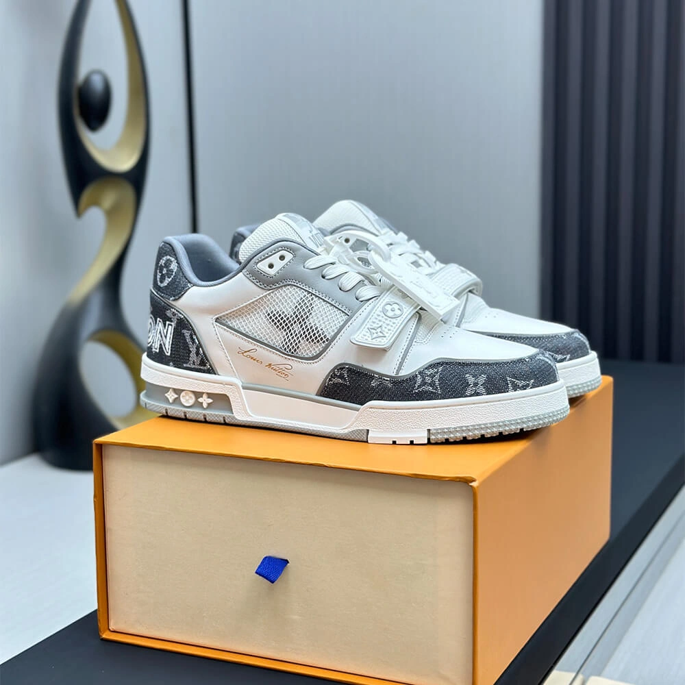 LV Trainer Sneaker OdorResistant 3238