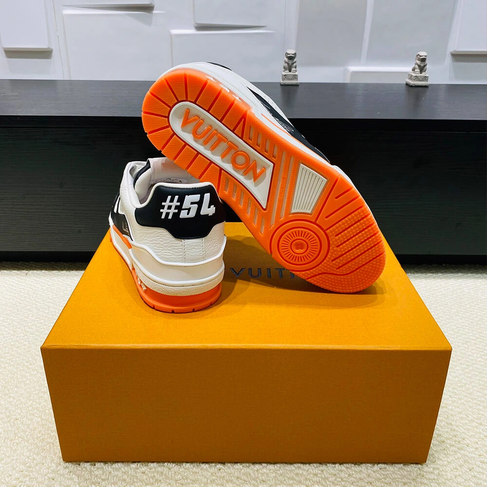LV Trainer Sneaker AllSeason 3207