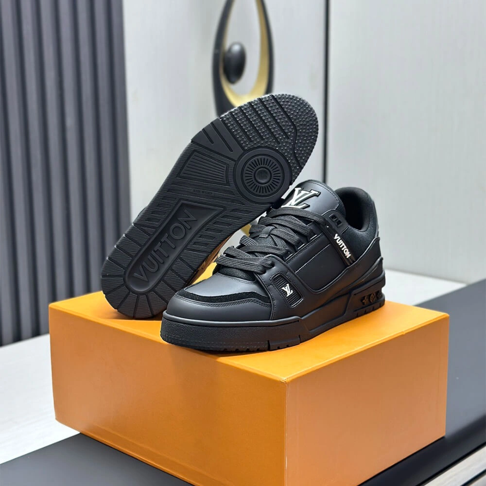 LV Trainer Sneaker Original 3204