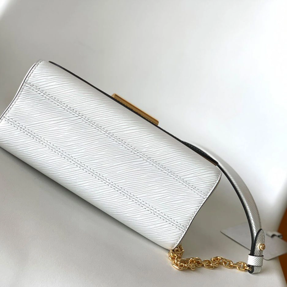 LV Twist MM Comfortable 446