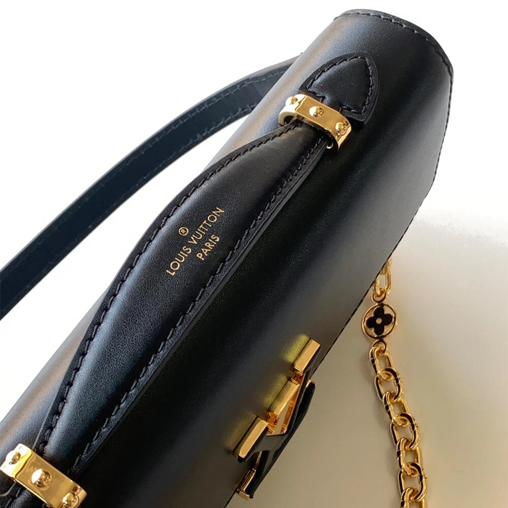 LV Wallet On Chain Capucines Unique 296