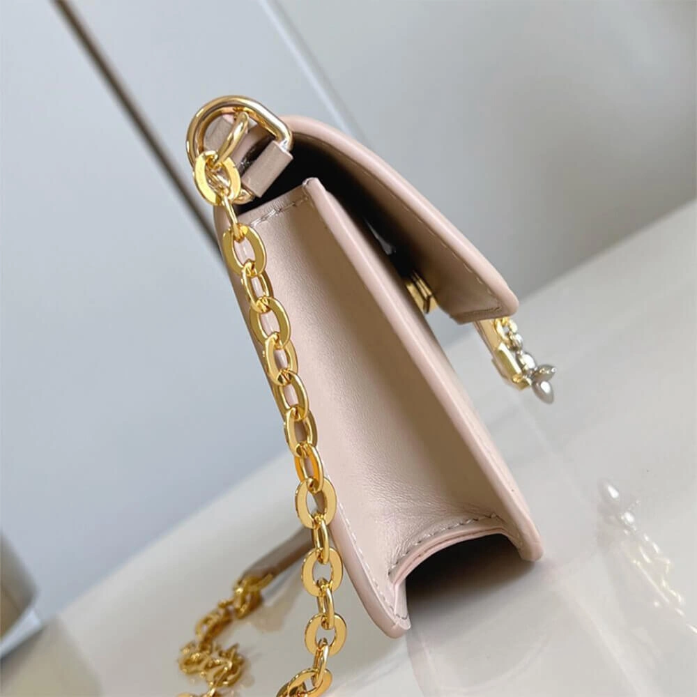 Minimalist LV Wallet On Chain LV Bloom 303