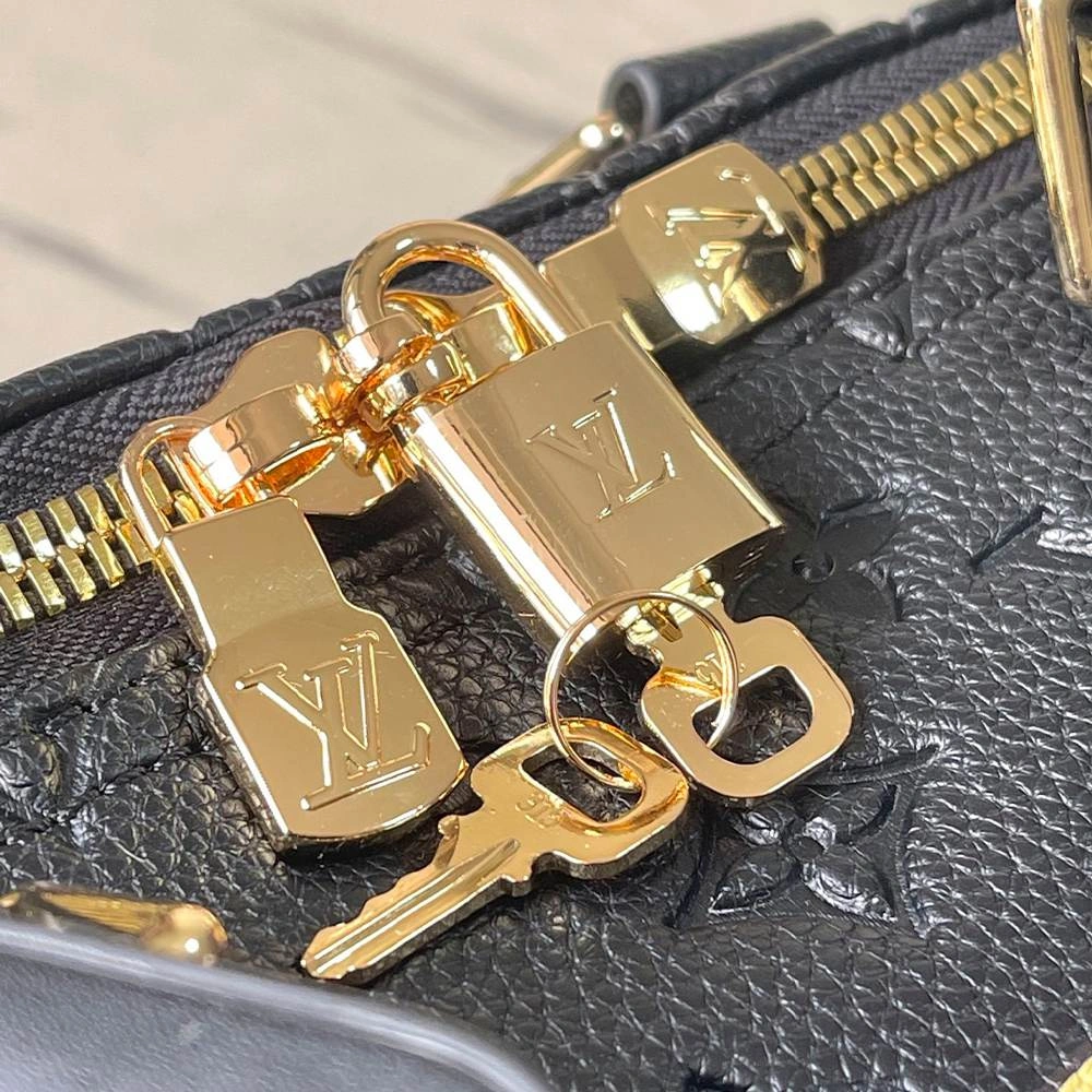 LV x TM Keepall Bandoulière Fashionable 76