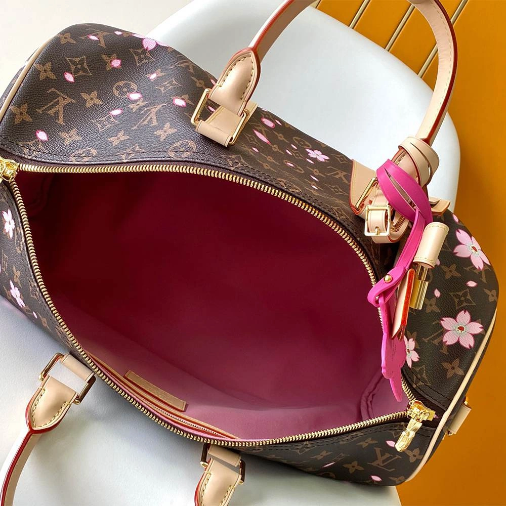 Refined LV x TM Keepall Bandoulière 14