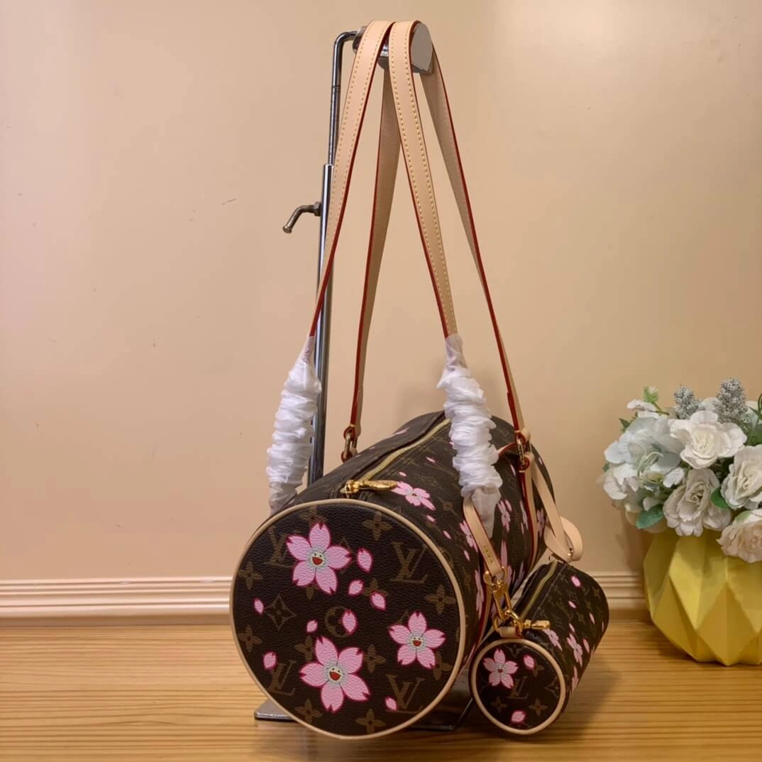 LV x TM Papillon Comfortable 485