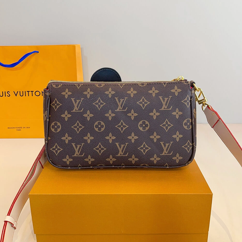UrbanChic LV x TM Pochette Accessoires 500