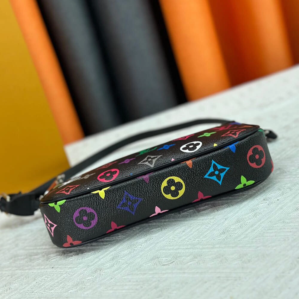 LV x TM Pochette Accessoires Sporty 493