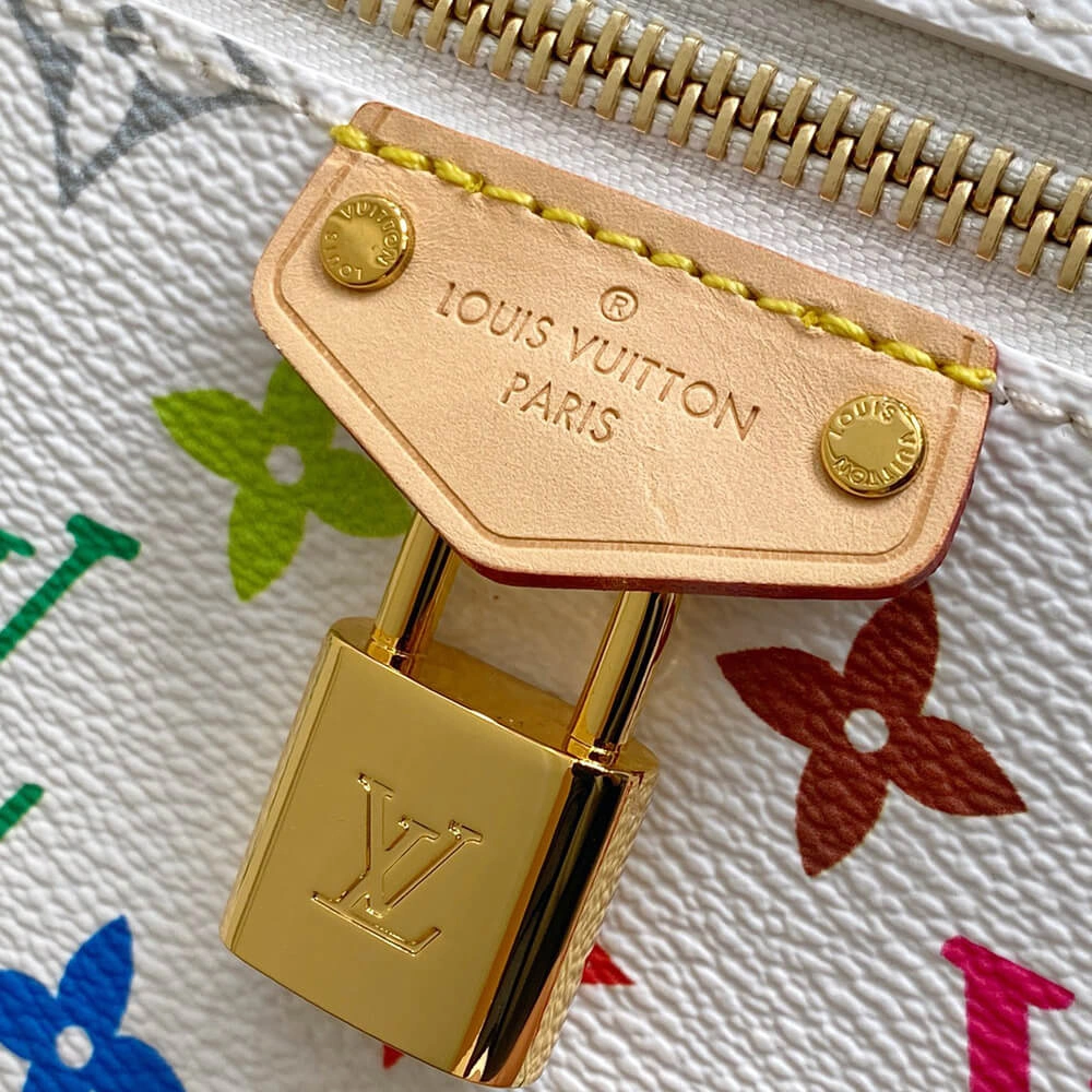 Versatile LV x TM Vanity Chain Pouch 471