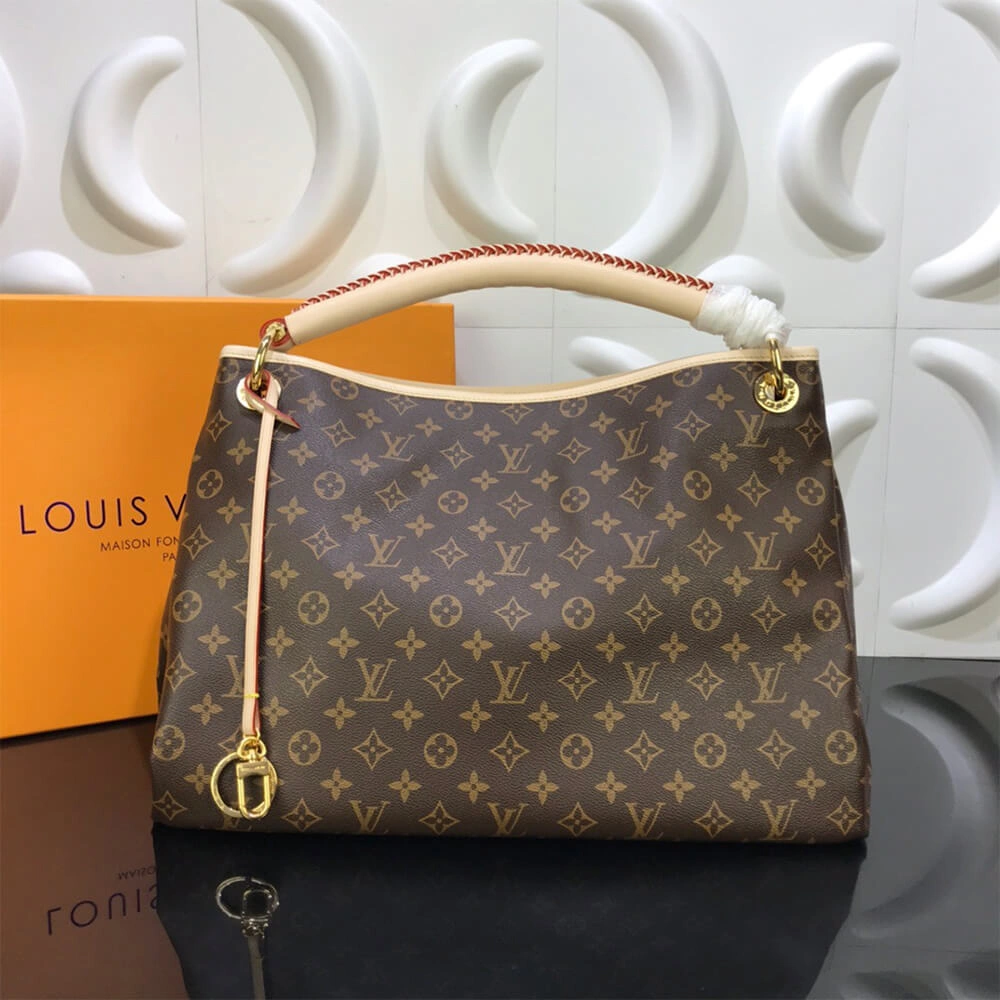 SmoothTexture Louis Vuitton ARTSY MM 586