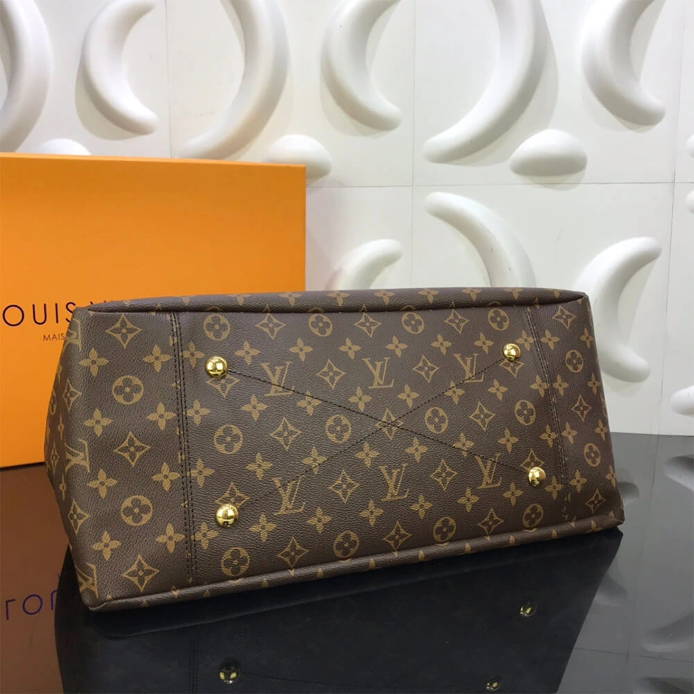 SmoothTexture Louis Vuitton ARTSY MM 586