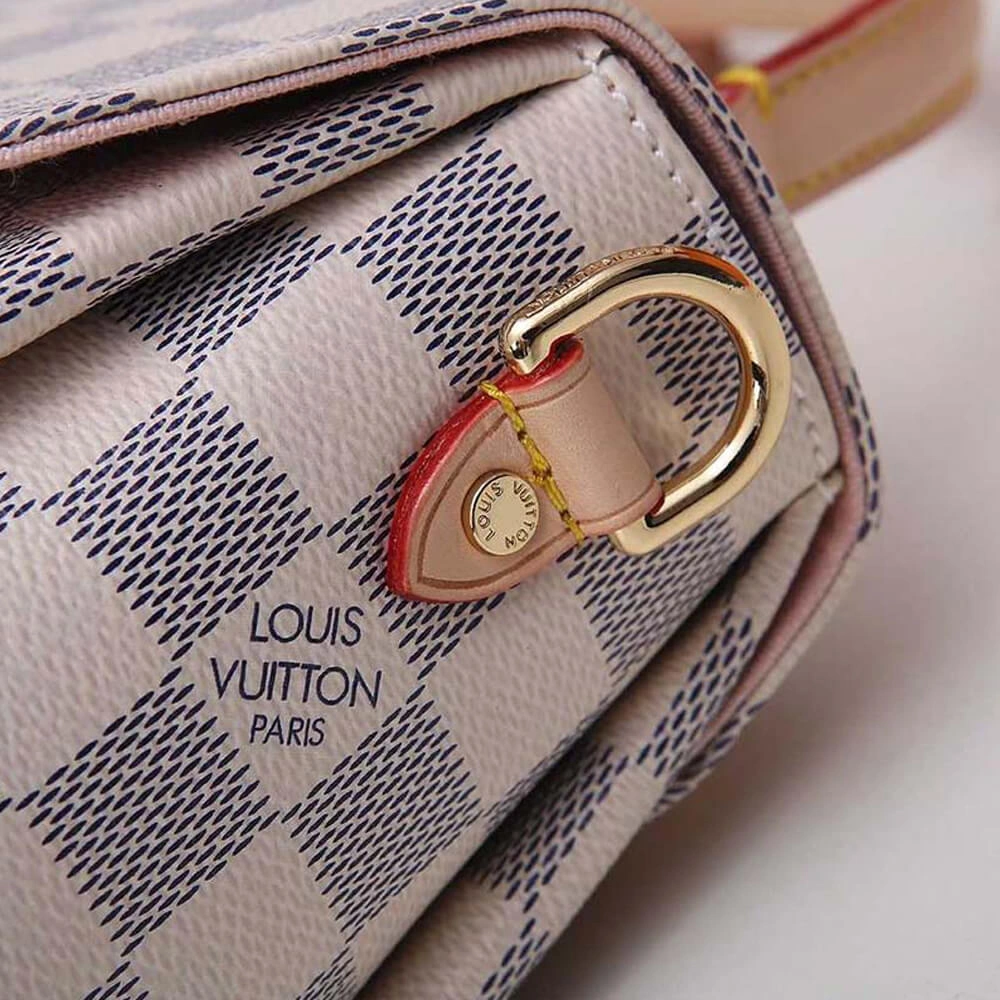 Louis Vuitton CROISETTE Lightweight 766