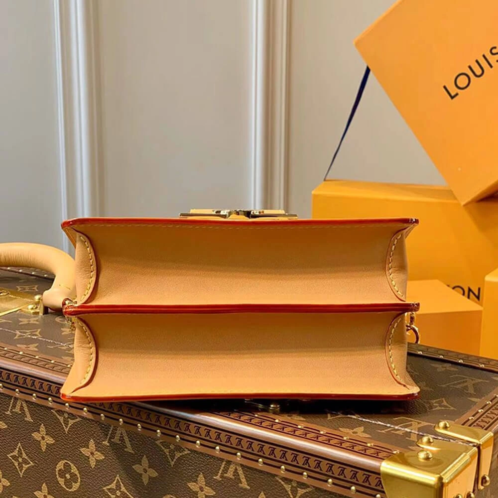 Louis Vuitton DAUPHINE mini handbag Chic 675