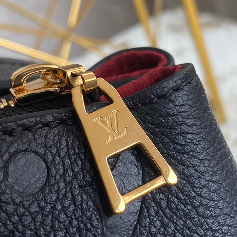 Versatile Louis Vuitton GRAND PALAIS 636
