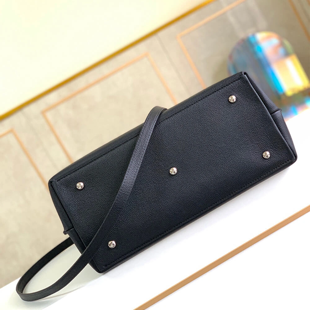 WaterResistant Louis Vuitton LOCKME DAY TOTE BAG 738