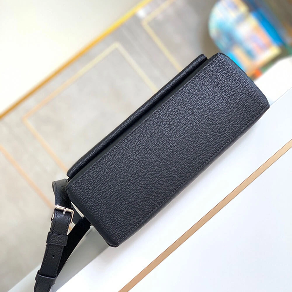 Louis Vuitton MYLOCKME Comfortable 737