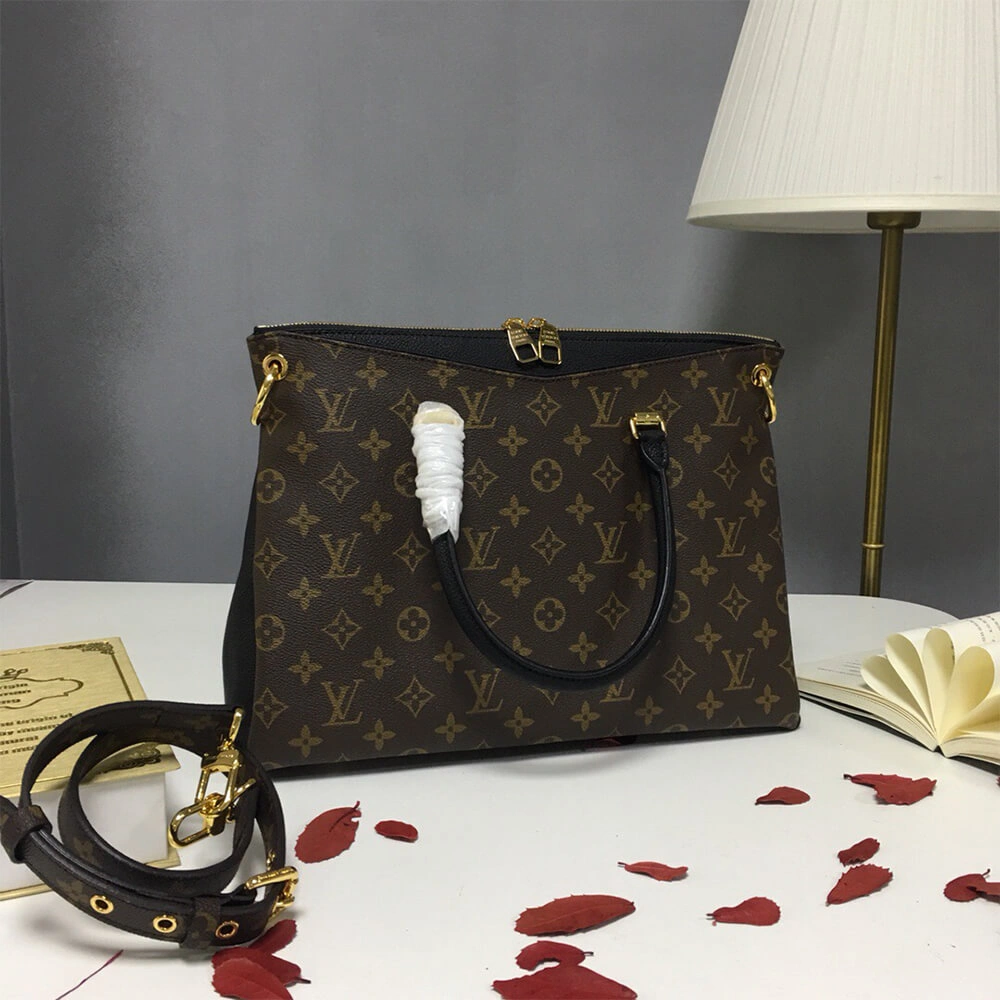 Durable Louis Vuitton PALLAS MM 692