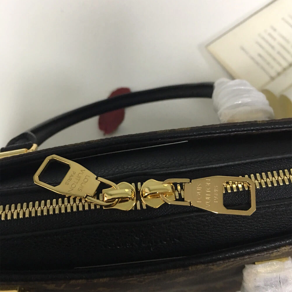 Durable Louis Vuitton PALLAS MM 692