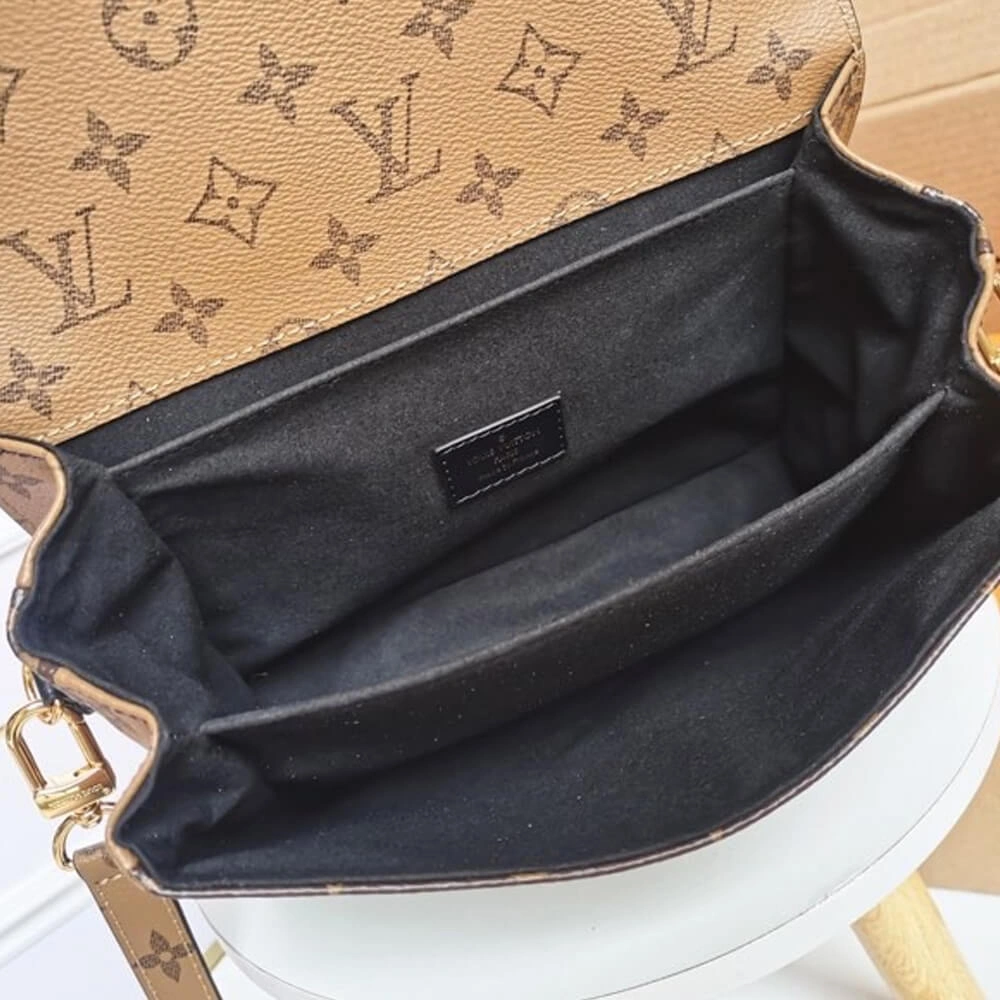 Louis Vuitton POCHETTE METIS Casual 678