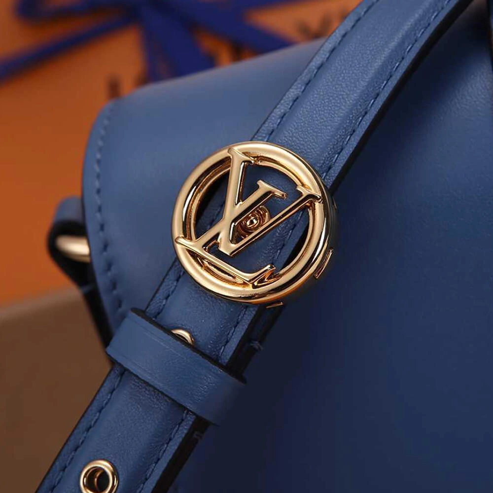 Louis Vuitton PONT Resilient 746