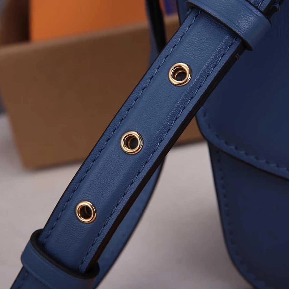 Louis Vuitton PONT Resilient 746