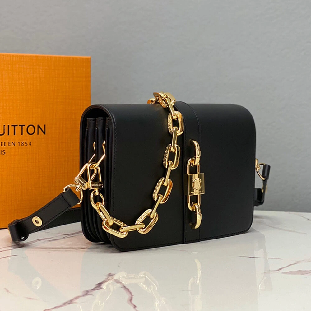 Classic Louis Vuitton RENDEZ-VOUS BAG 757