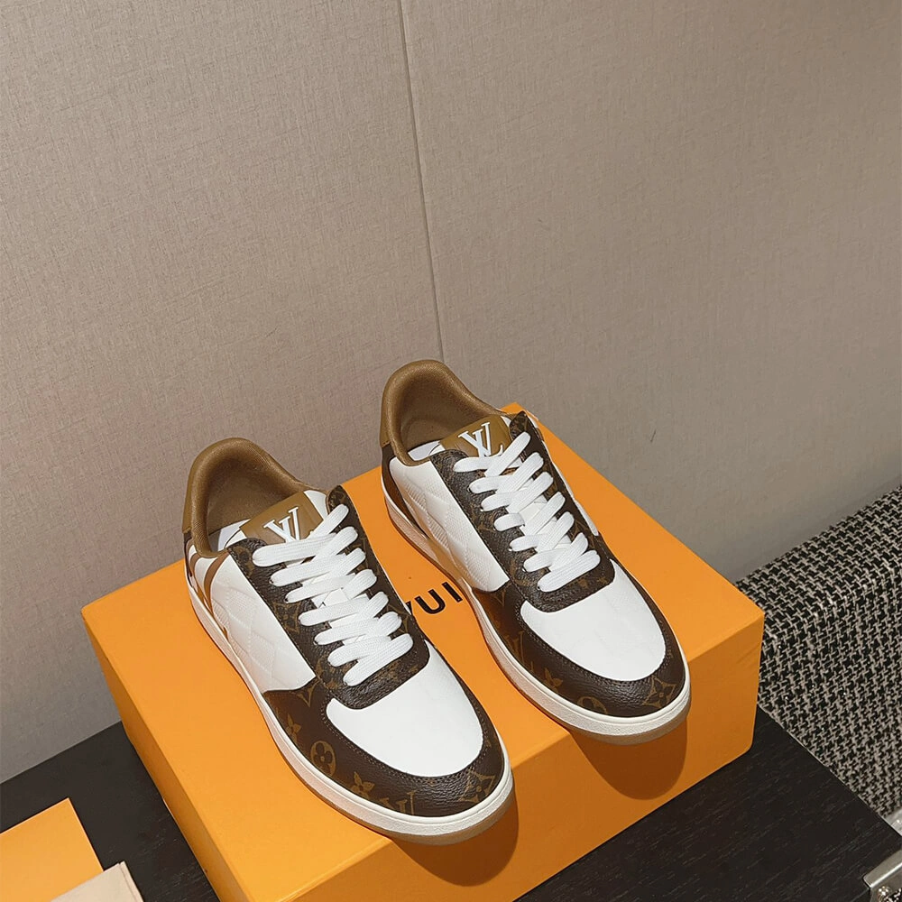 Louis Vuitton Rivoli Sneaker Durable 3186