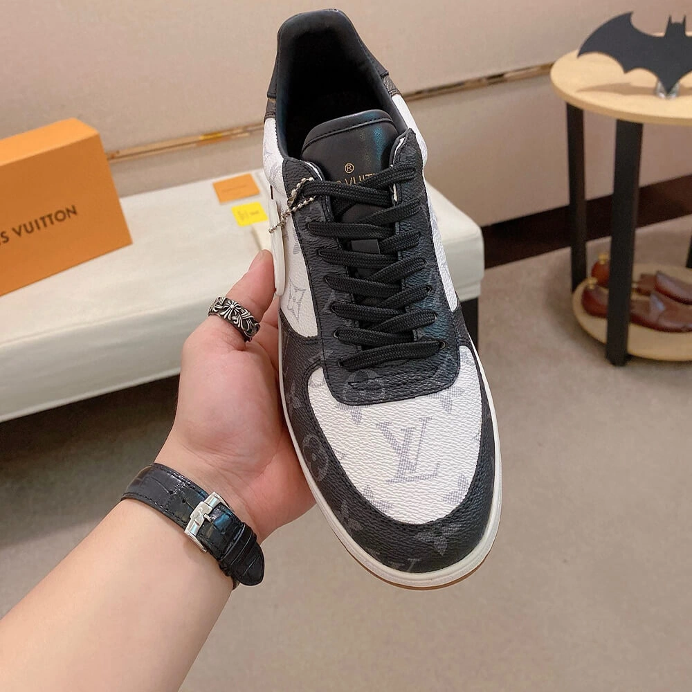 BestValue Louis Vuitton Rivoli Sneaker 3240
