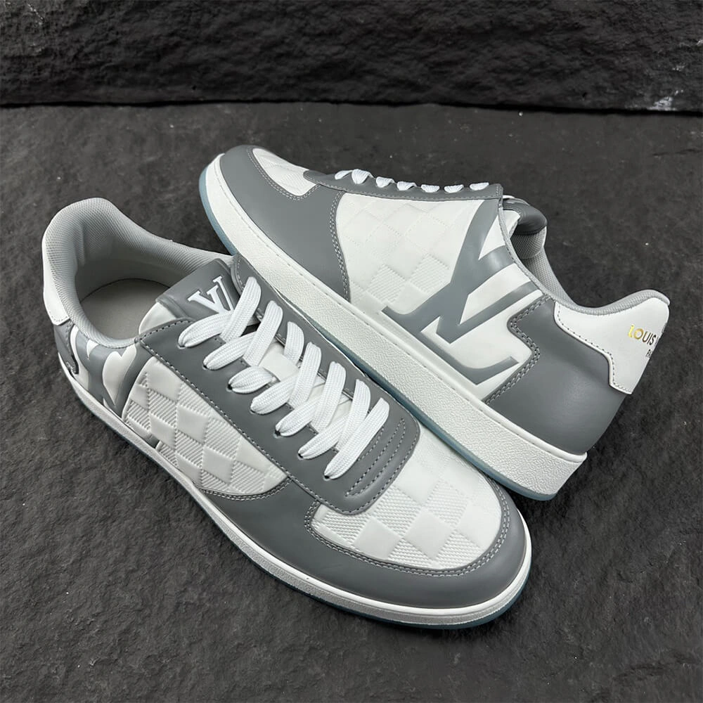 Cozy Louis Vuitton Rivoli Sneaker 3229