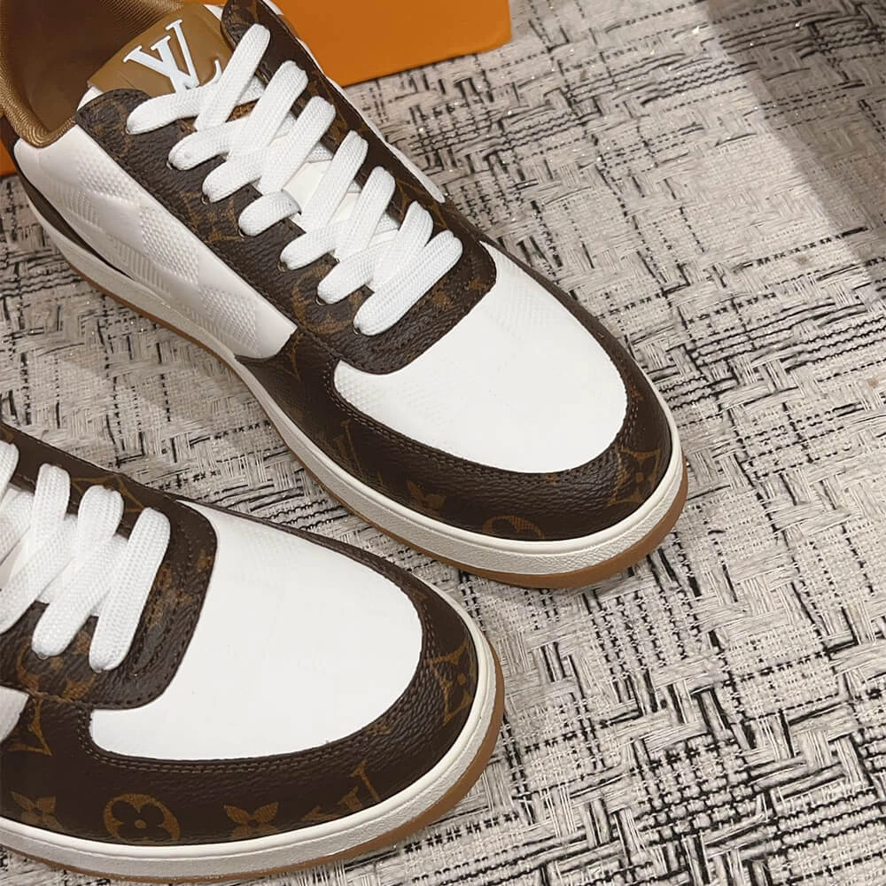 Louis Vuitton Rivoli Sneaker Durable 3186