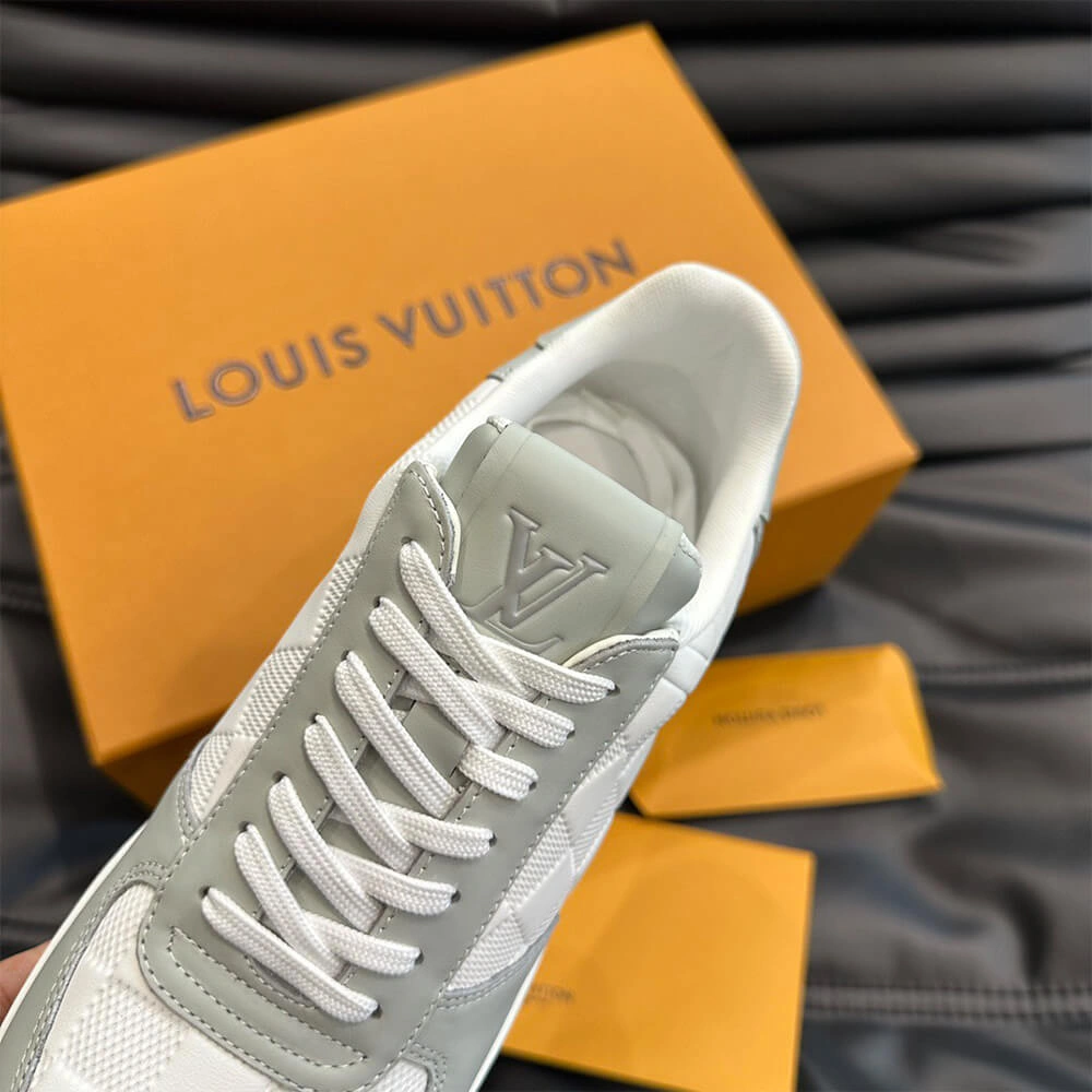 Louis Vuitton Rivoli Sneaker Durable 3245