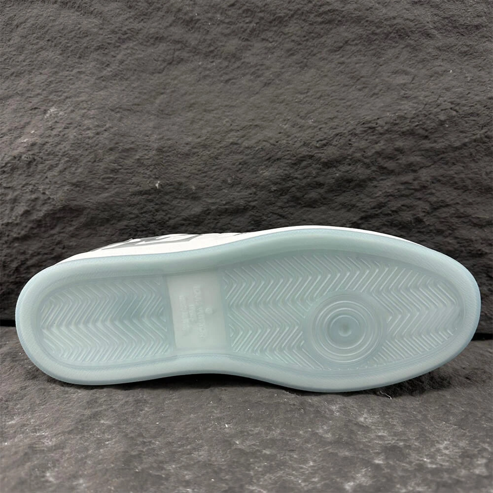 Cozy Louis Vuitton Rivoli Sneaker 3229
