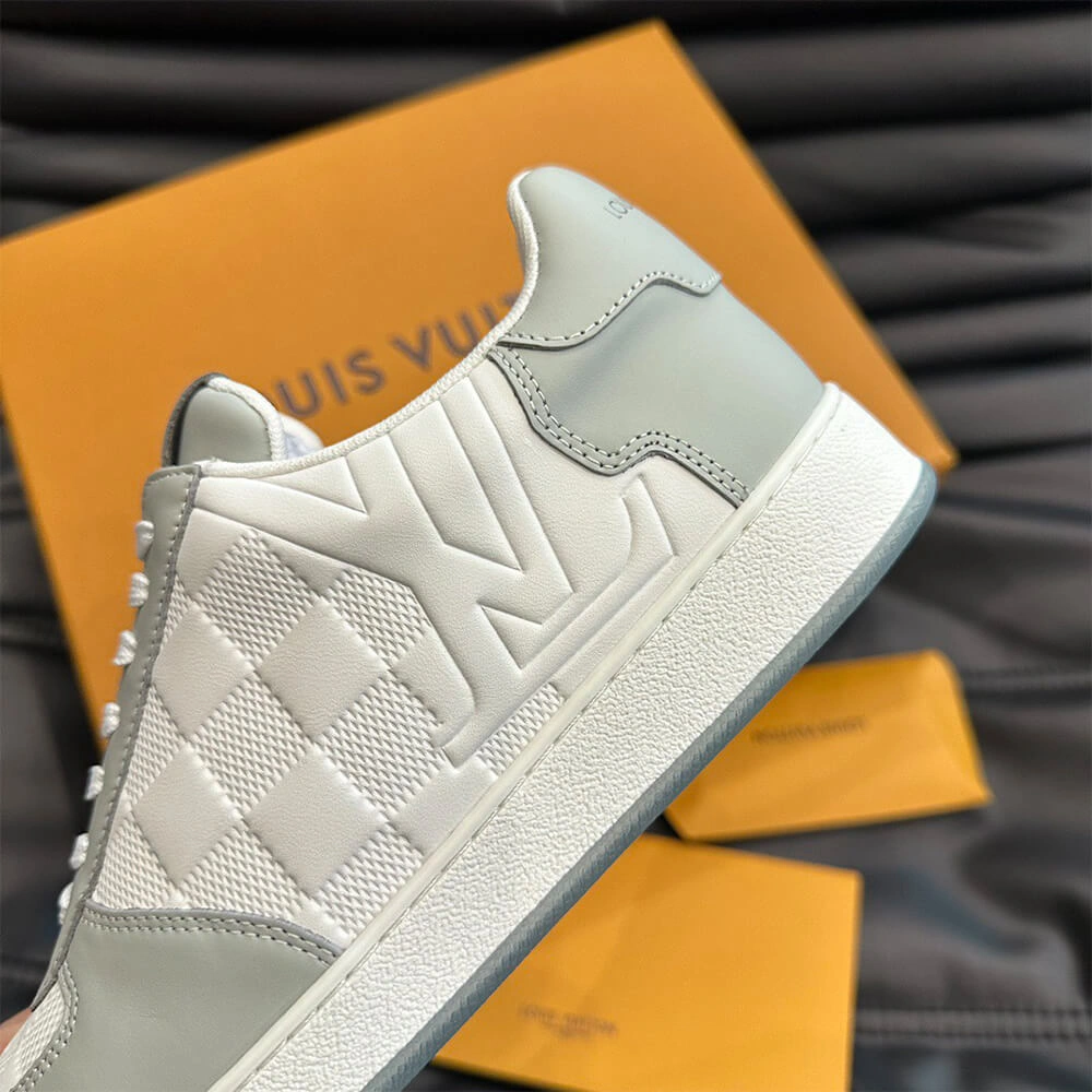 Louis Vuitton Rivoli Sneaker Durable 3245