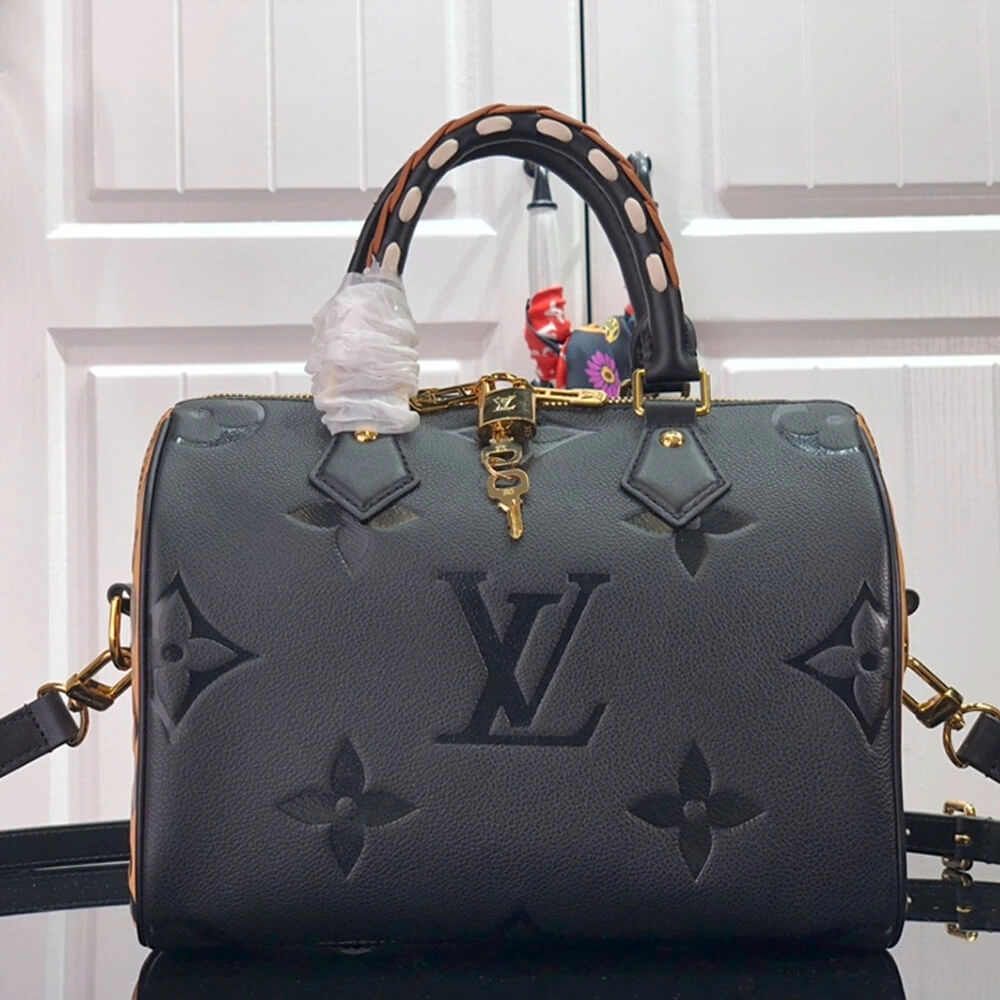 Lightweight Louis Vuitton SPEEDY BANDOULIERE 669